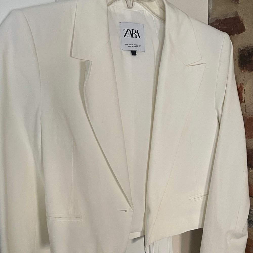Zara Cream cropped Tailored Blazer